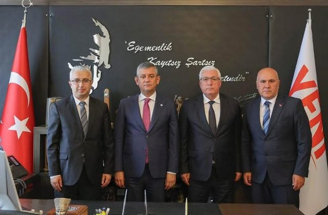 Erkan Gürbüz, Özgür Özel ile Siyasi Süreci Değerlendirdi