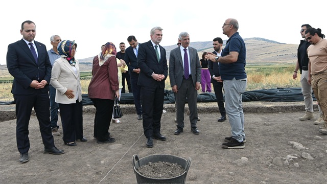 Domuztepe Höyüğü’nde Binlerce Yıllık Tarih Gün Yüzüne Çıkıyor