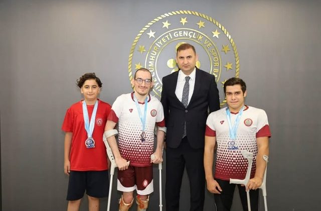 Kahramanmaraşlı Para Yüzme Sporcularından Türkiye Şampiyonası’nda Büyük Başarı