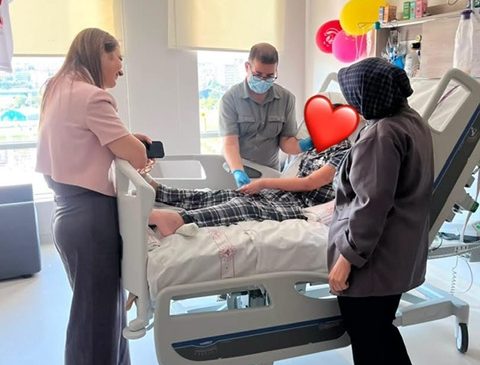 Zuhal Karakoç’tan Yaralı Mustafa Arslan’a Ziyaret