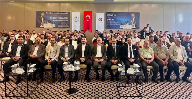 AK Parti Kahramanmaraş İl Başkanı Gül, Öz Sağlık-İş Sendikası Genel Kurulu’na Katıldı