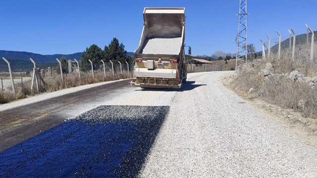 Büyükşehir, Andırın Kırsalında Ulaşım Konforunu Artırıyor