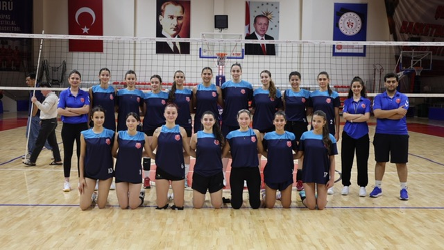 Büyükşehir Belediyespor Kadın Voleybol Takımı, 2. Lig Maratonuna Hazırlanıyor