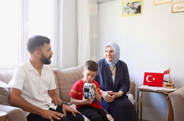 Dr. Selma Ünlüer’den Gazi Hakan Kamalak ve Ailesine Ziyaret