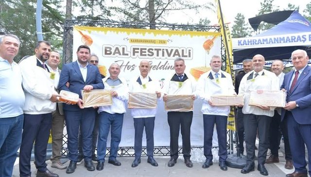 Göksun’da Bal Festivali Coşkusu: Üreticiler Emeklerinin Karşılığını Kutladı