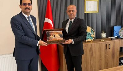 Afşin’de Hulusi Teke’ye Veda: Başkan Kıraç’tan Teşekkür Mesajı