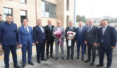 Afşin Belediyesi’nin Yeni Hizmet Binasına Protokolden Ziyaret