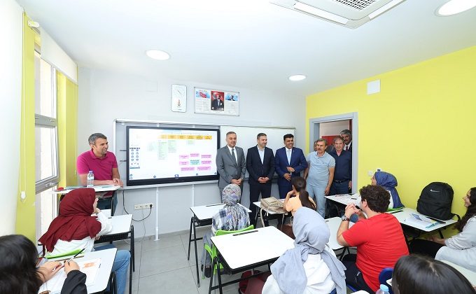 Onikişubat Belediyesi’nin Üniversite Hazırlık Kursu başvurularında son gün 7 Ağustos