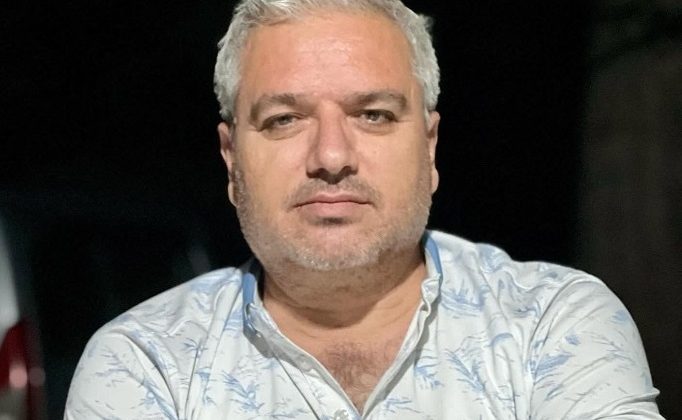 Depremin Ardından Şehrin Yanında Duran Bir Vali: Mükerrem Ünlüer