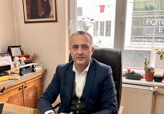 Başkan Mehmet Çetinkaya;” ÜRETİCİMİZİN YÜKÜ HER GEÇEN  GÜN AĞIRLAŞIYOR.  LITRESi 100 LİRAYA YAKLAŞAN MAZOT ILE NE EKSE BİÇSE PARA KAZANMAZ”