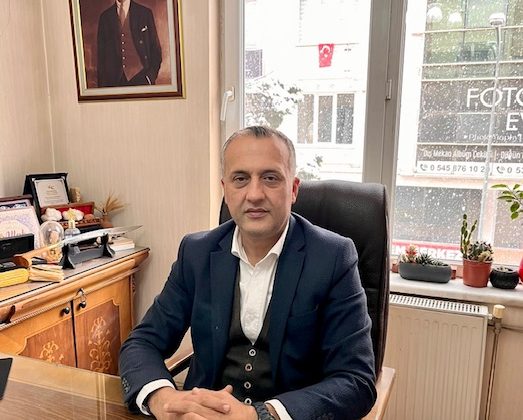 Başkan Mehmet Çetinkaya;” ÜRETİCİMİZİN YÜKÜ HER GEÇEN  GÜN AĞIRLAŞIYOR.  LITRESi 100 LİRAYA YAKLAŞAN MAZOT ILE NE EKSE BİÇSE PARA KAZANMAZ”