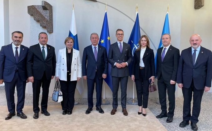 Miitevekili Karakoç’un Finlandiya temaslarında güvenlik ve savunma iş birliği gündemde