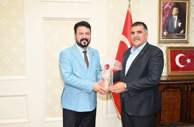 Türkoğlu Belediye Başkanı Karaca, Yeniden Refah Partisi Heyetini Ağırladı