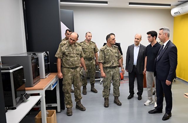 Garnizon Komutanı Tuğgeneral Hakan Kan’dan KSÜ’ye Ziyaret