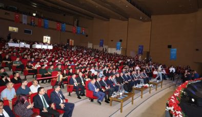 Şiir Okuma Yarışması Türkiye Finali Kahramanmaraş’ta Gerçekleştirildi