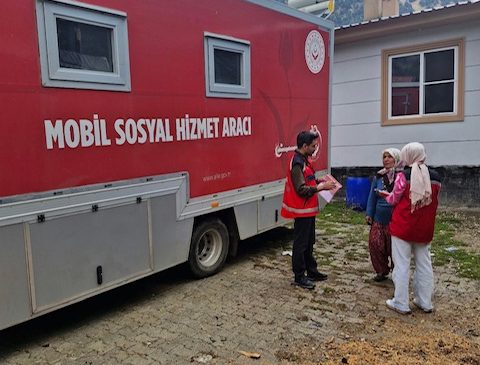 Mobil Sosyal Hizmet Aracı Kahramanmaraş’ta 11 İlçeyi Geziyor
