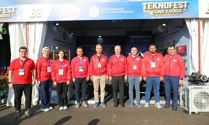 YÖK Başkanı Özvar, TEKNOFEST’te KSÜ Standını Ziyaret Etti