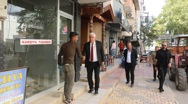 Pazarcık’ta Atatürk Caddesi’nde Kaldırım Çalışmaları Sürüyor
