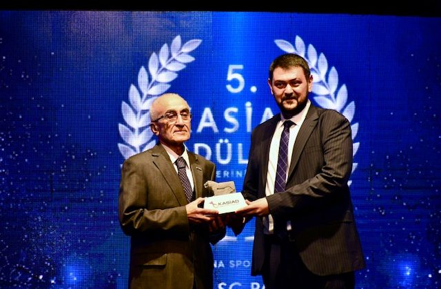 KASİAD’da Ahmet Görgülü’ye Onur Ödülü: 18 Yıllık Emeğe Vefa