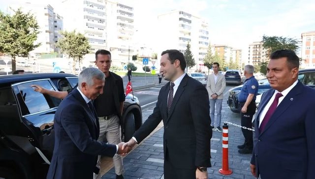 Vali Ünlüer’den İdare ve Vergi Mahkemelerine Ziyaret
