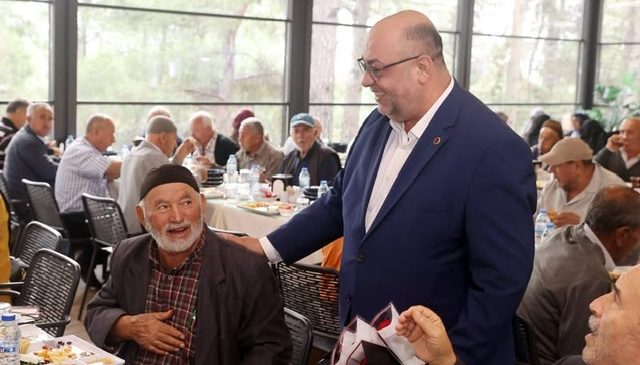Dulkadiroğlu’nda Dünya Yaşlılar Günü Buluşması: Büyüklerle Gönül Gönüle