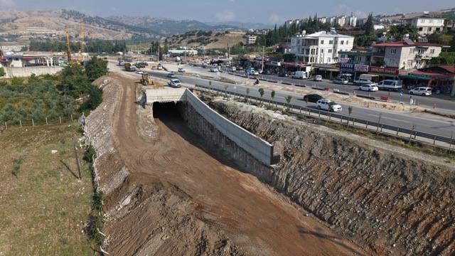 Ulaşımında Tarihi Proje Kuzey Çevre Yolu Batı Girişi Hızla Yükseliyor