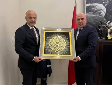 Başkan Kıraç’tan Ekinözü Belediye Başkanı Vicdan’a Ziyaret
