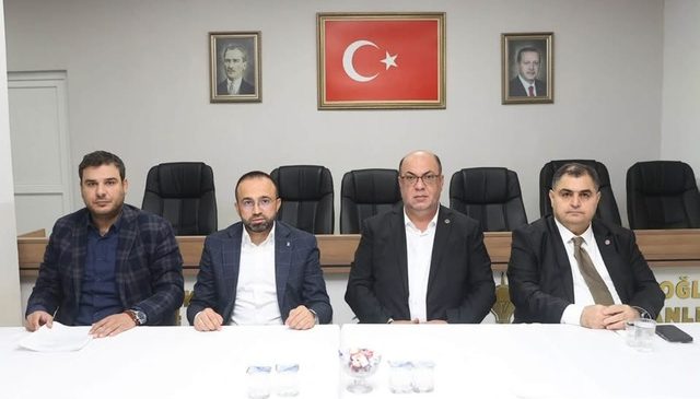 AK Parti Dulkadiroğlu’nda Ekim Ayı Meclis Grup Toplantısı Gerçekleştirildi