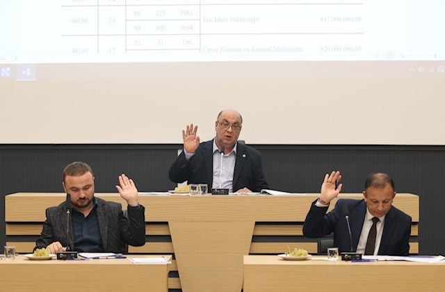 DULKADİROĞLU BELEDİYE MECLİSİNDE 2027 YILI BÜTÇESİ MASAYA YATIRILDI