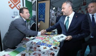 Hanifi Toptaş’tan Kitap Fuarına Davet: “Gel ve Fark Et”