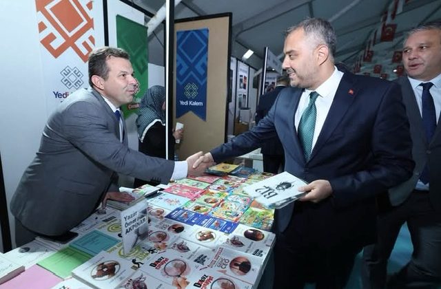 Hanifi Toptaş’tan Kitap Fuarına Davet: “Gel ve Fark Et”