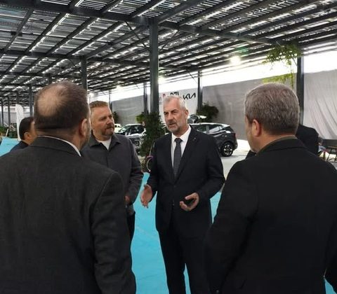 Anahtar Parti Kahramanmaraş Teşkilatı Auto Show Fuarı’nda Vatandaşlarla Buluştu