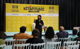 Kitap Fuarı’nda Uğur Batı’dan Bireysel ve Toplumsal Gelişim Söyleşisi