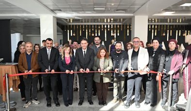 KSÜ’de KUTNOVA Sergisi ve Dijital Defilesi Sanatseverlerle Buluştu