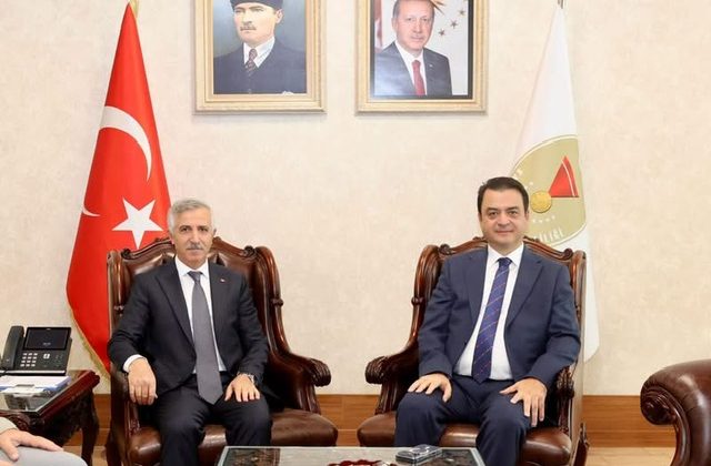 Tokat Valisi Köklü ve Beraberindeki Heyetten Vali Ünlüer’e Ziyaret