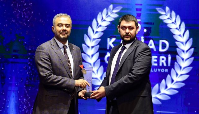 5. KASİAD Ödülleri’nin en özeli, Başkan Toptaş ve Onikişubat Belediyesi’ne verildi   