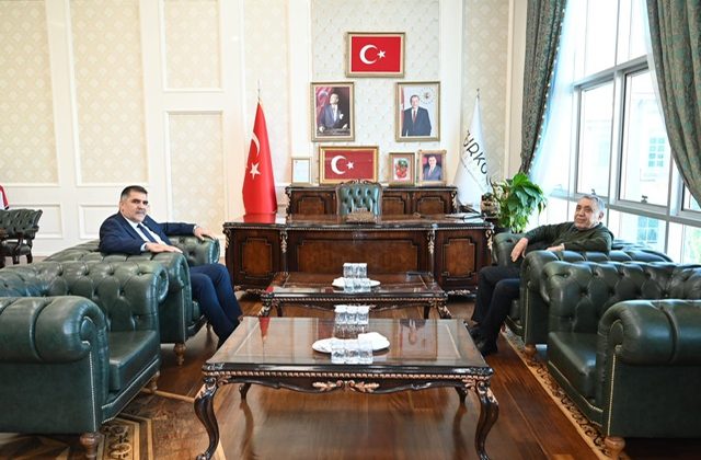 Türkoğlu Belediye Başkanı Mehmet Karaca, Nurettin Akçul’u Ağırladı