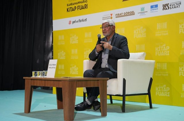 Kitap Fuarı’nda Süleyman Arslantaş, Orta Doğu’yu Değerlendirdi
