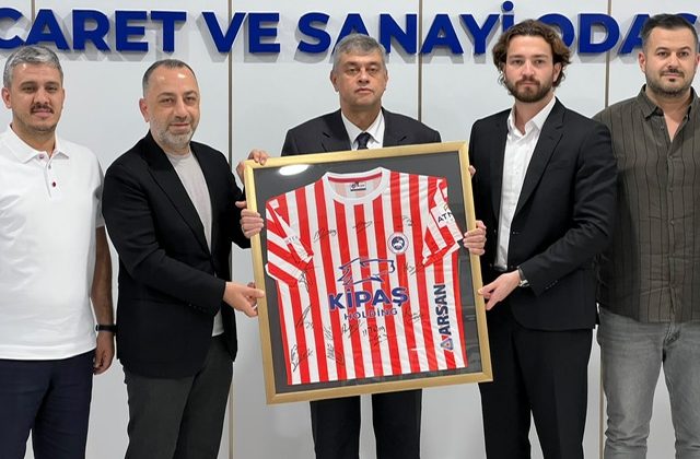 KMTSO Meclis Başkanı Mahmut Arıkan’dan İstiklalspor’a 100 Bin Dolarlık Destek