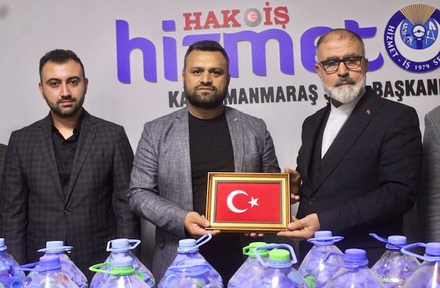 Hizmet-İş’ten Engelliler İçin Örnek Dayanışma: Binlerce Mavi Kapak Teslim Edildi