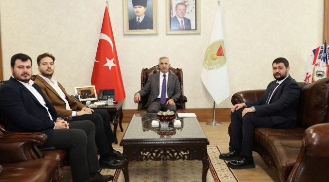 Vali Ünlüer, KASİAD Başkanı Dinçer ve Yönetim Kurulu Üyelerini Kabul Etti